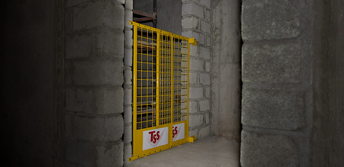 Shaftgate adjustable shaft gate